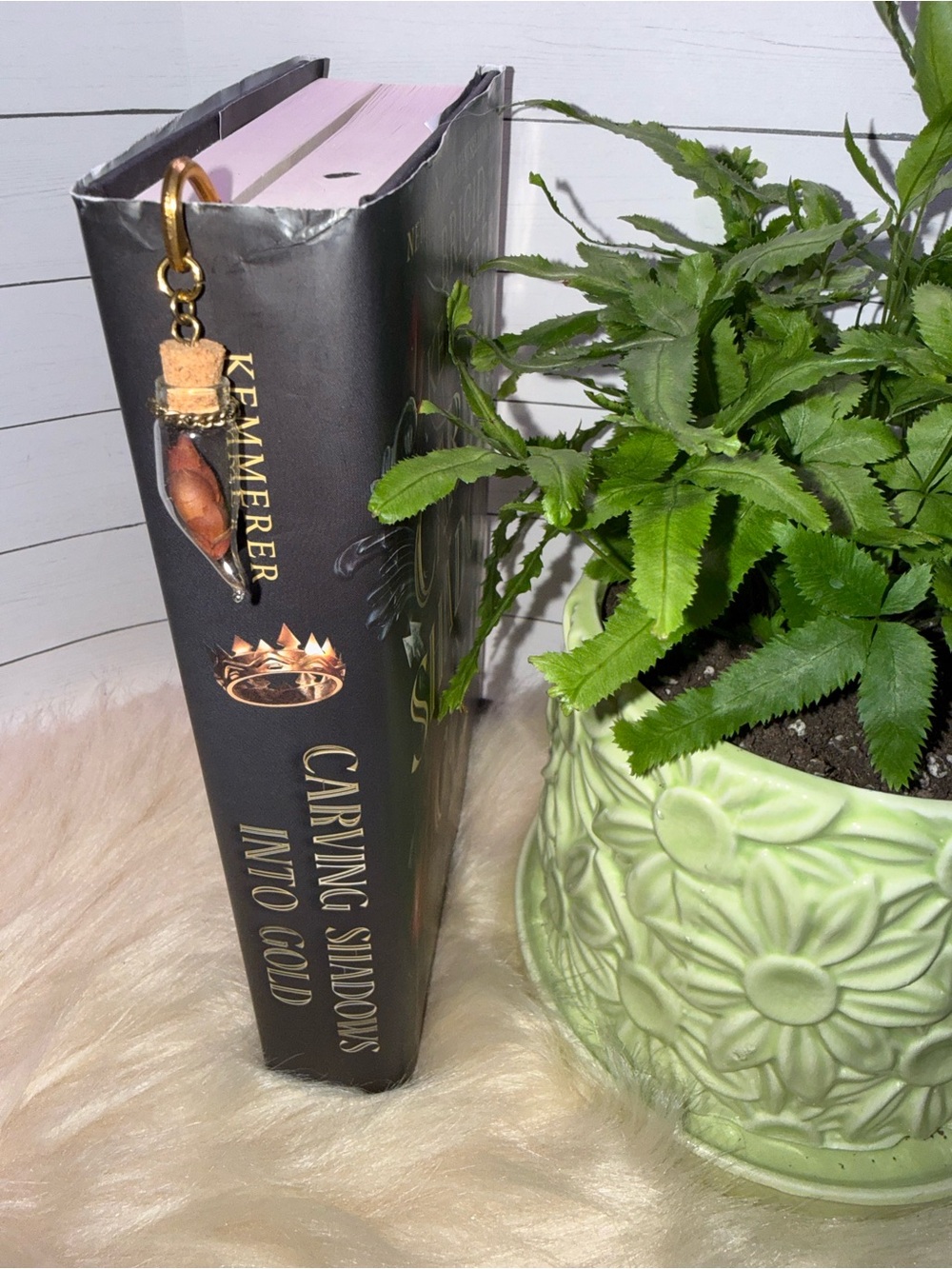 Gold Tone Metal Bookmark With Rosebud Charm